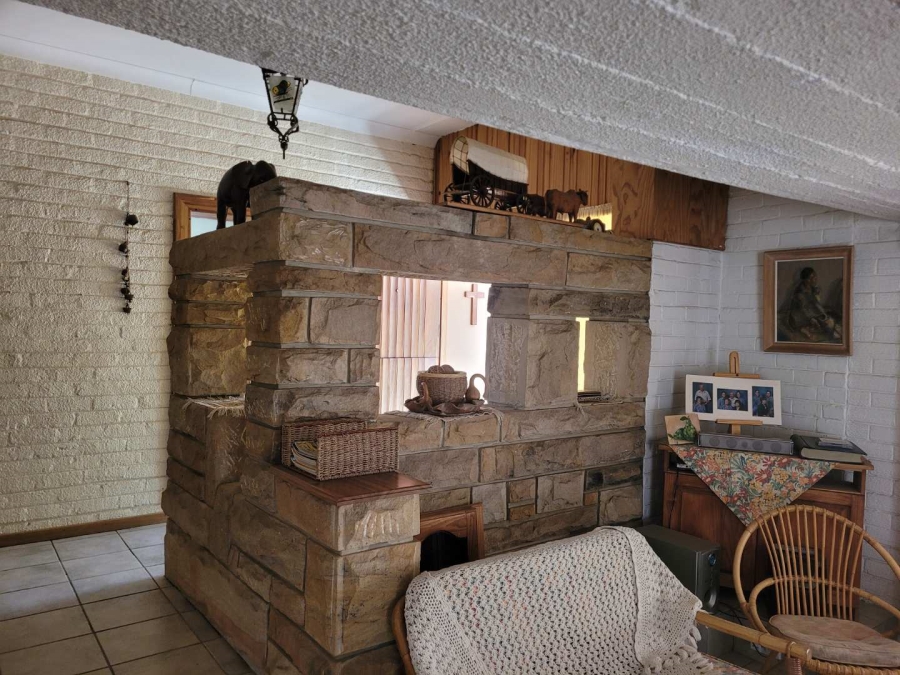 5 Bedroom Property for Sale in Panorama Free State